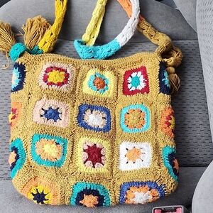 Boho Earthbound Crochet SHOULDER BAG. USED nice